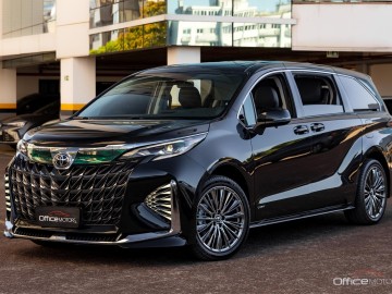 Toyota sienna fwd xle 