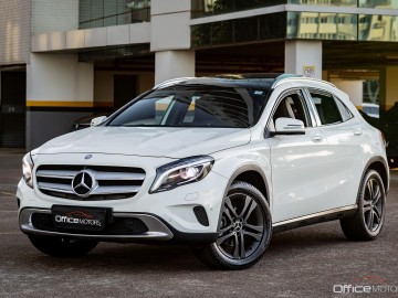 mercedes-benz gla 200 1.6 cgi vision 16v turbo 4p 
