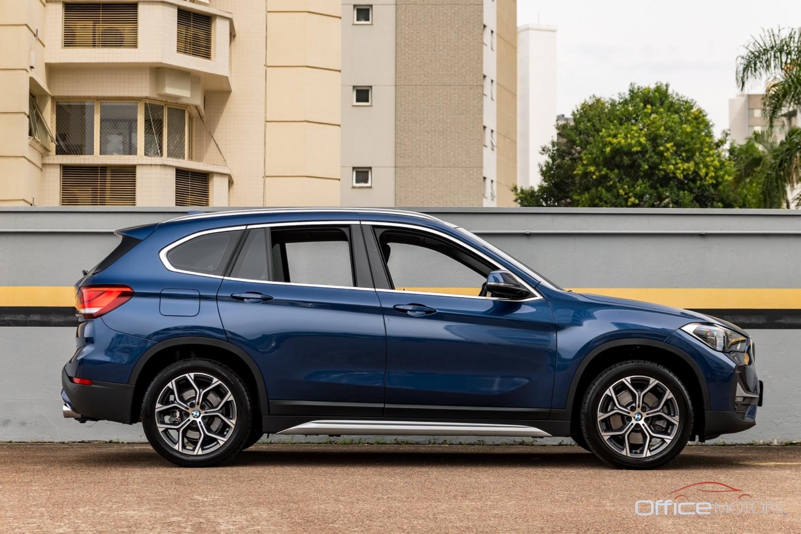 BMW x1 s20i activeflex