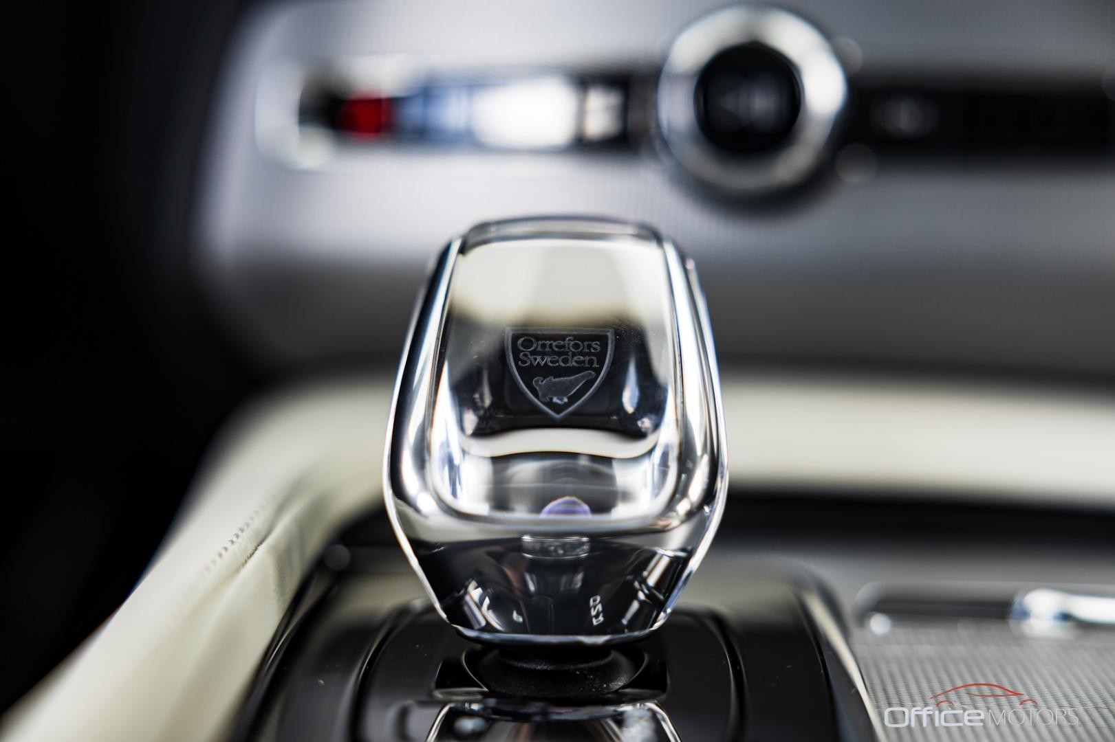 Volvo xc90 t8 ult dark