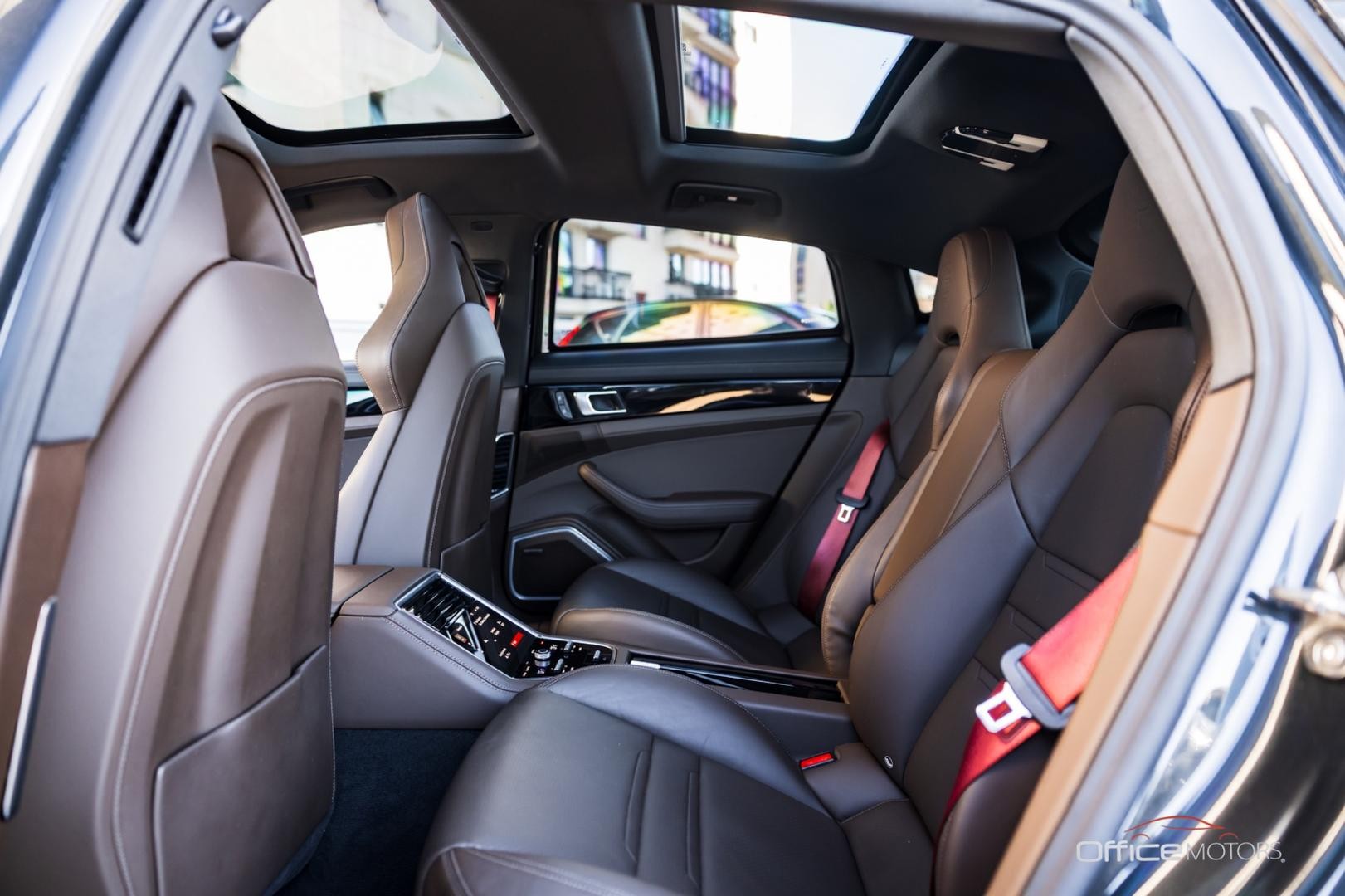 Porsche panamera 4sehy