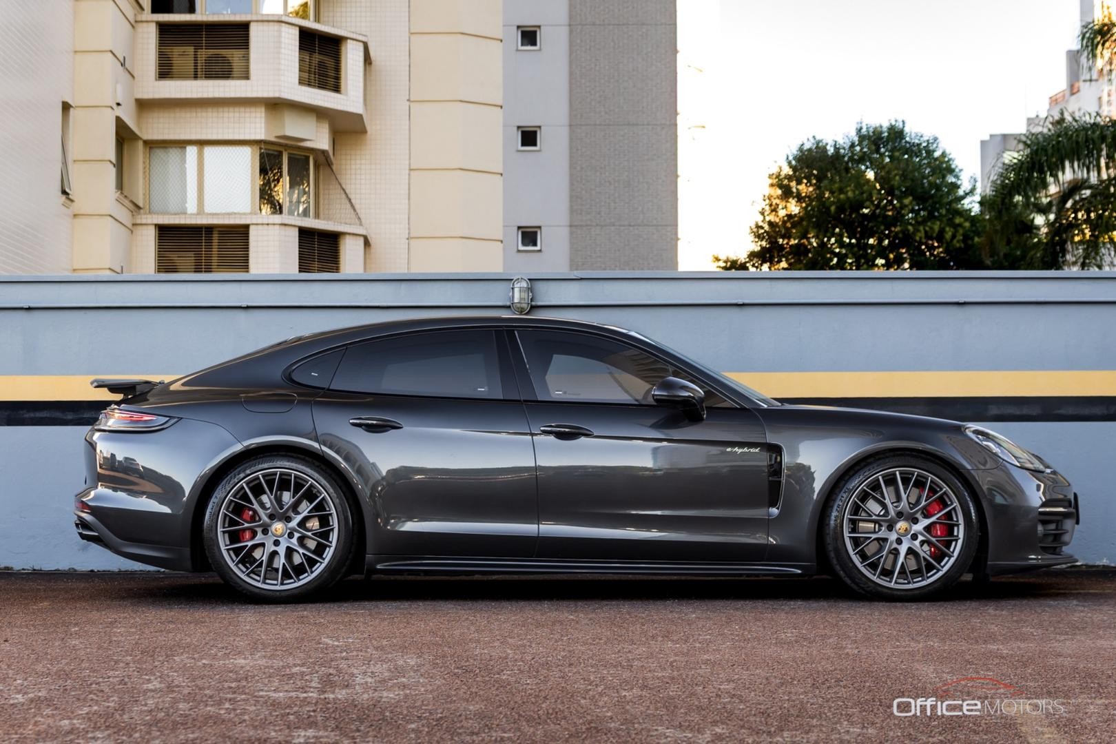 Porsche panamera 4sehy