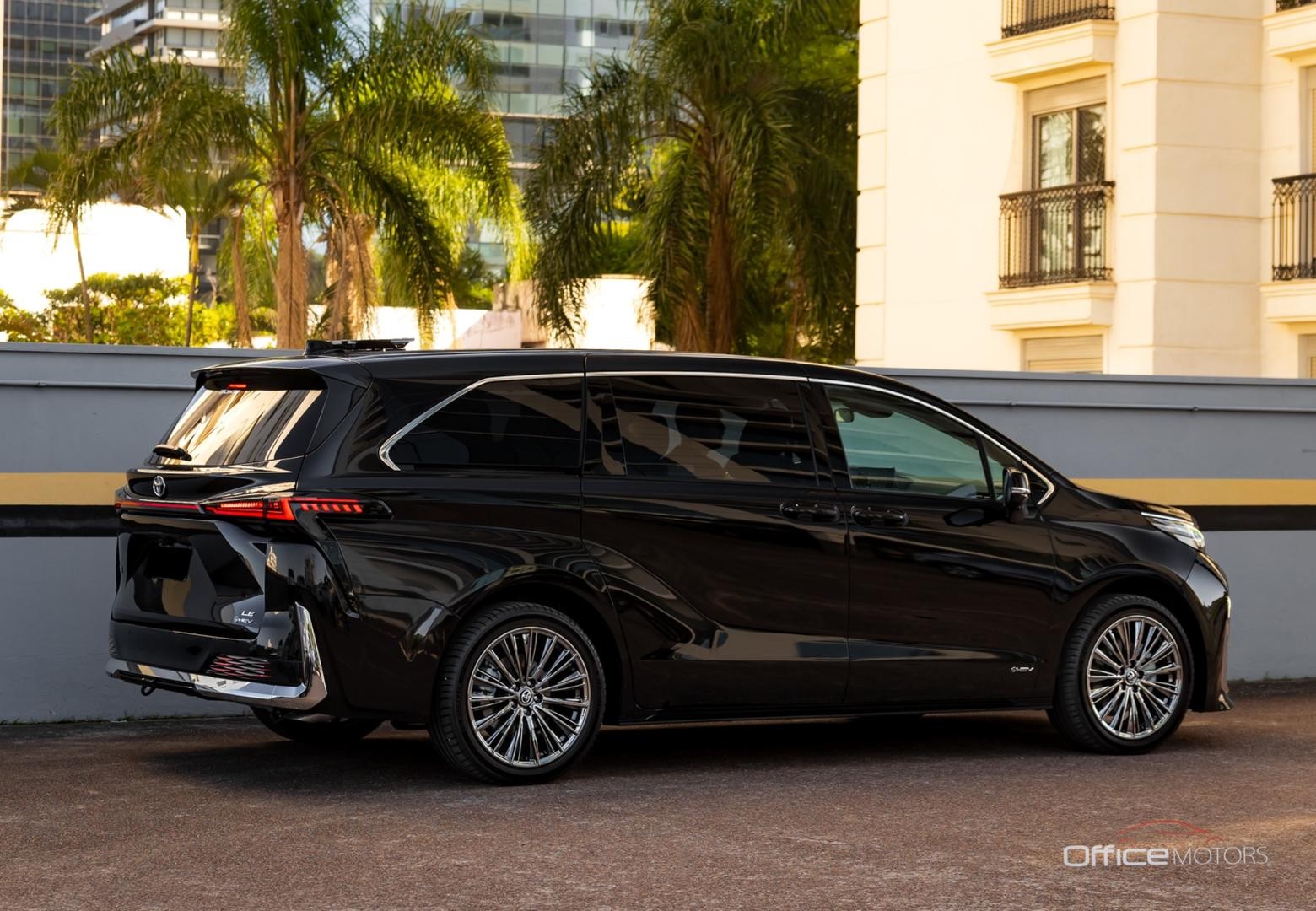 Toyota sienna fwd xle