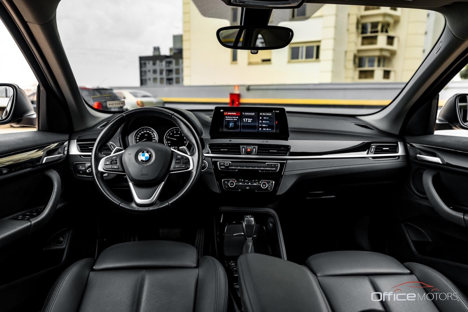 BMW x1 s20i activeflex