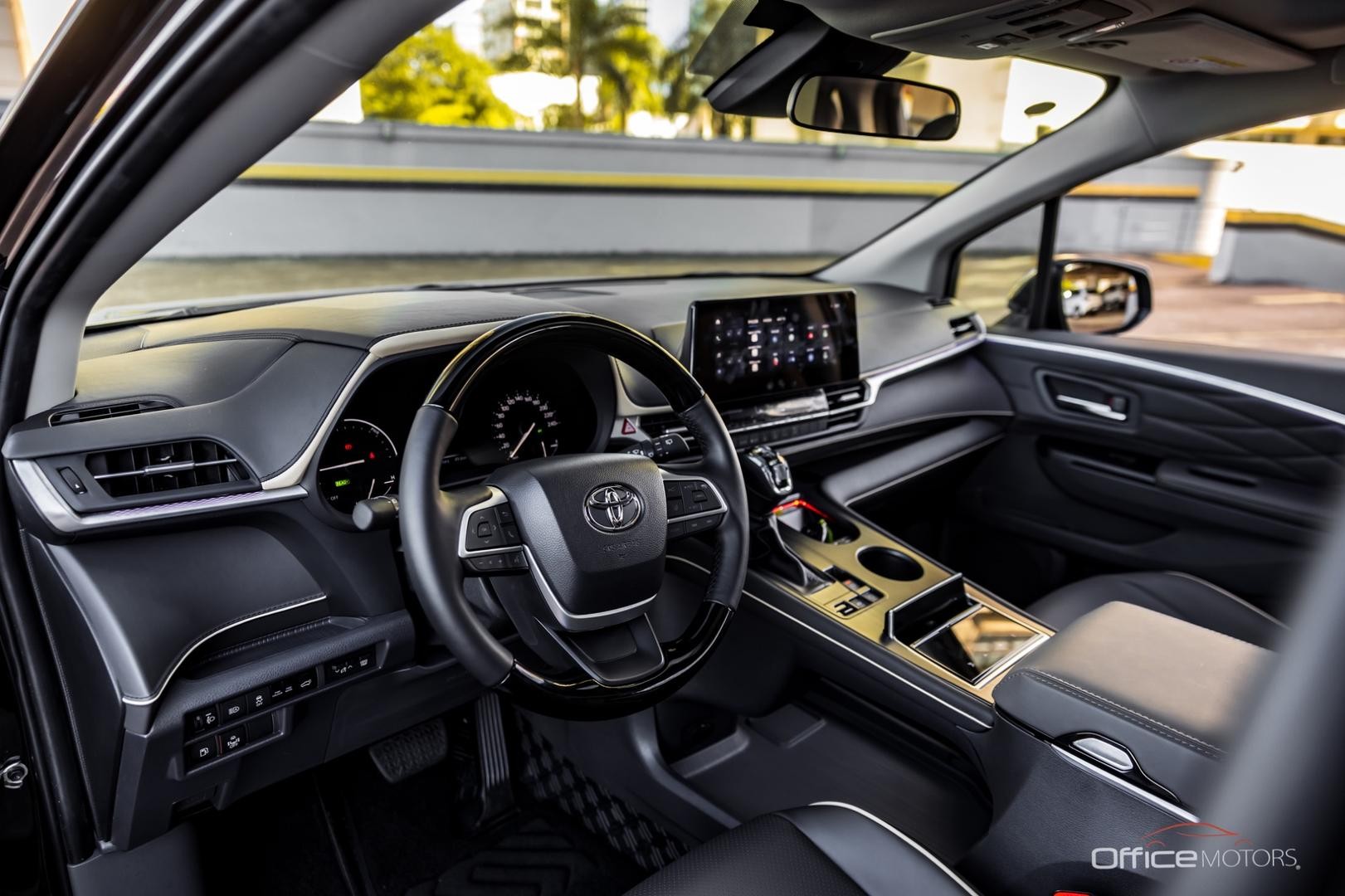 Toyota sienna fwd xle