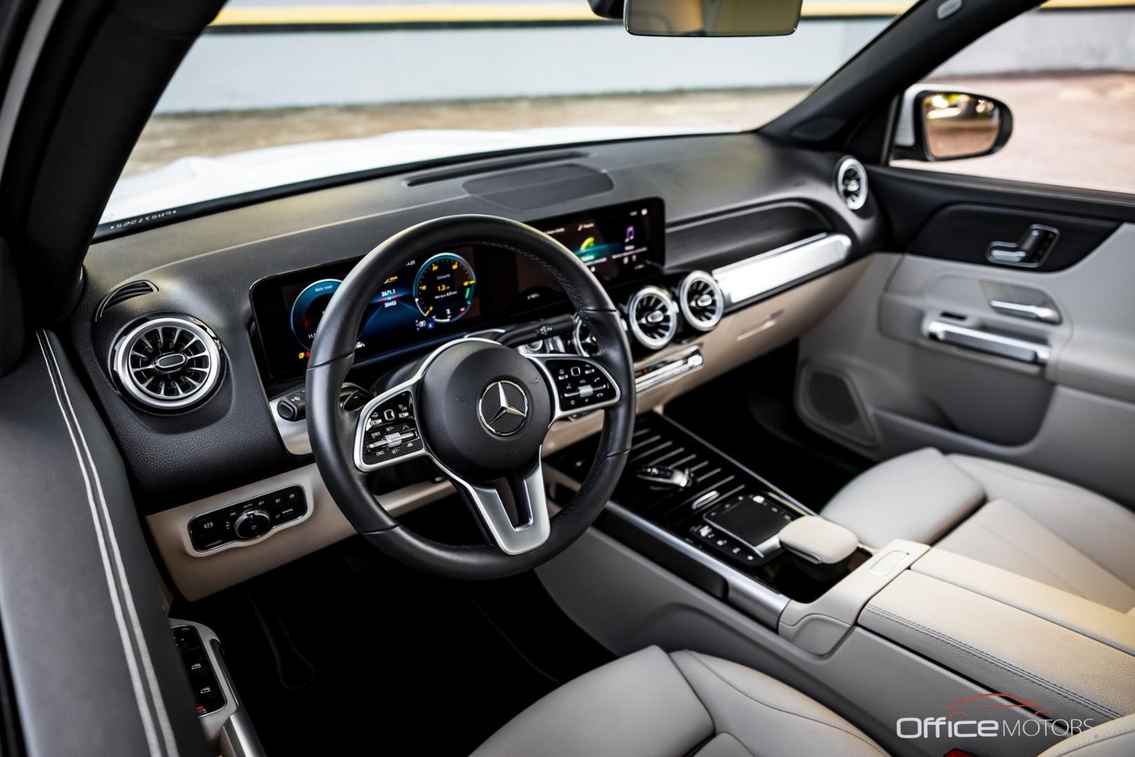 mercedes-benz glb200 prog