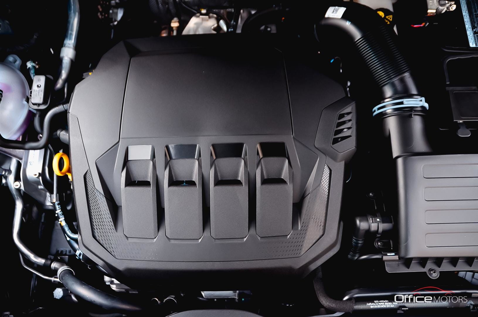 Audi q3 black s line 1.4 tfsi stronic 