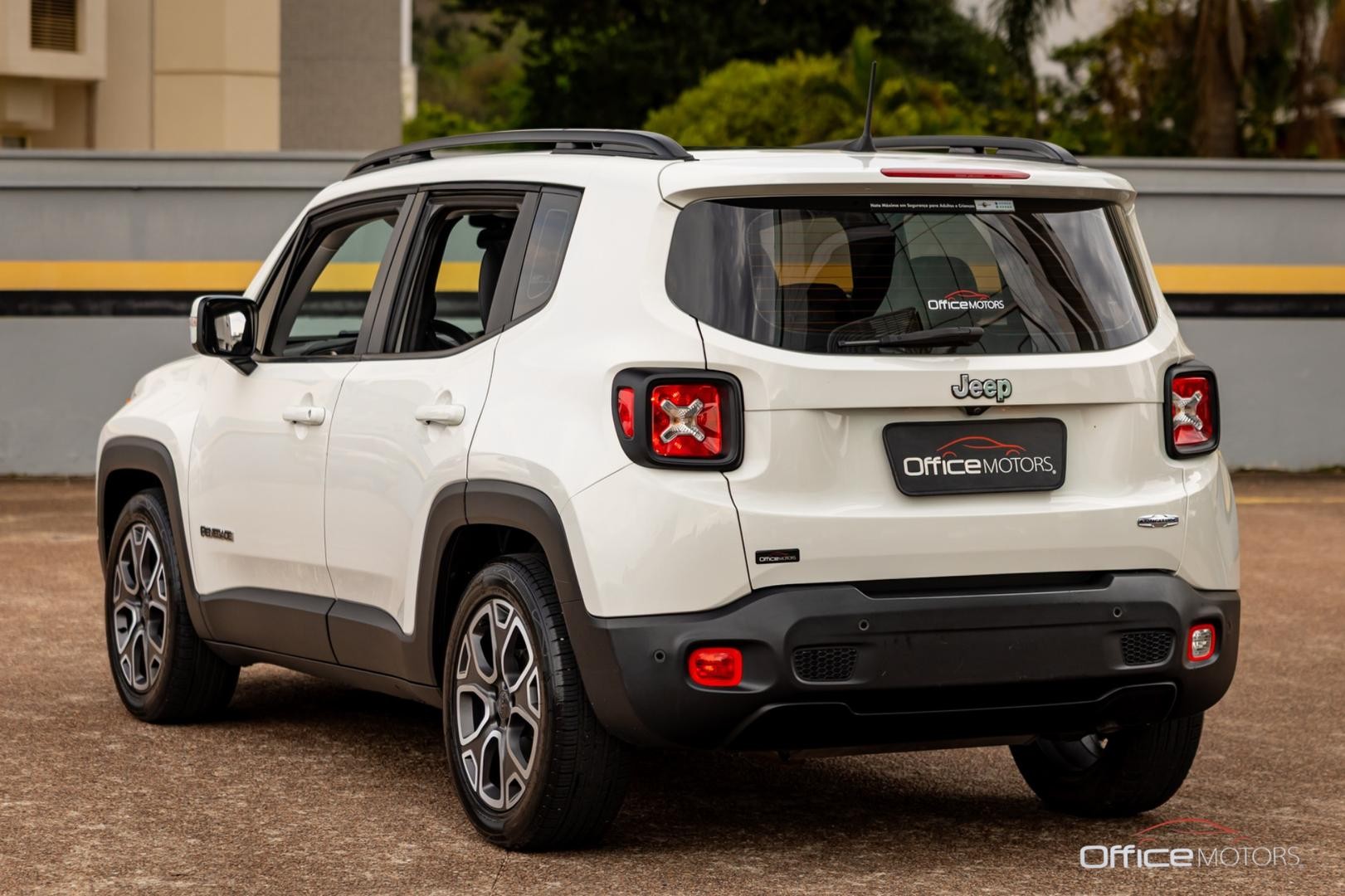 JEEP renegade lgt t at