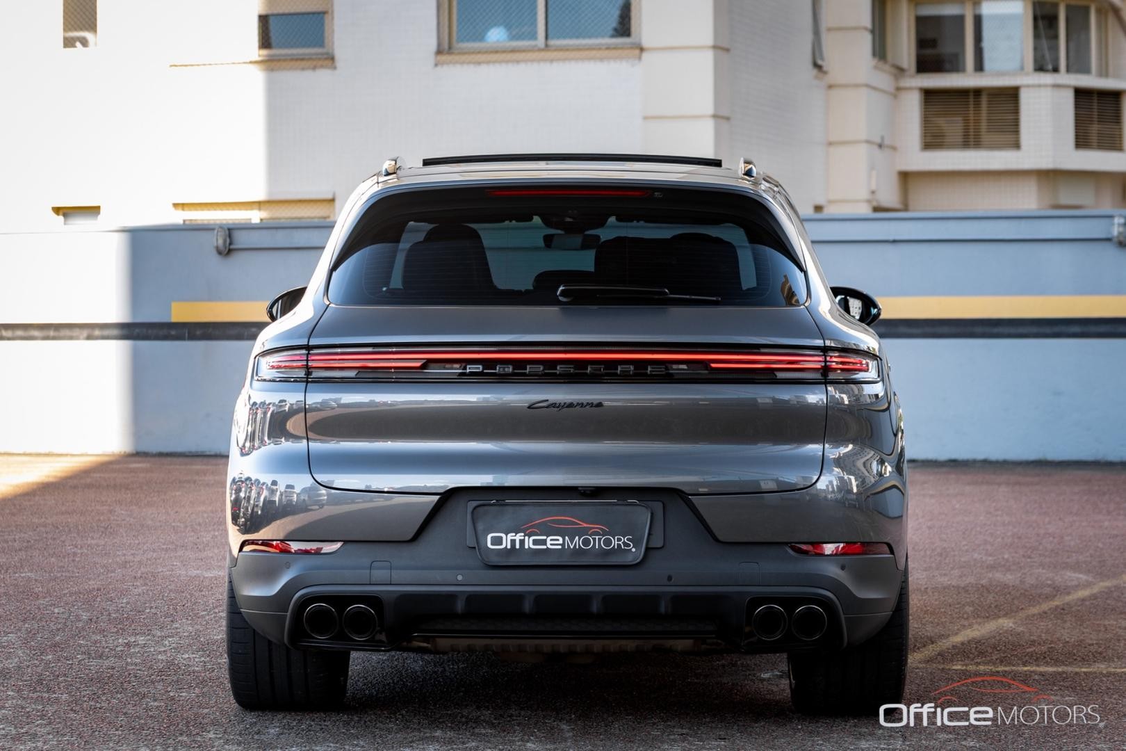 Porsche cayenne phev