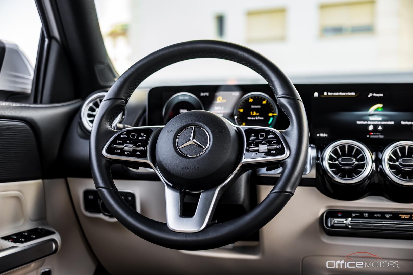 mercedes-benz glb200 prog