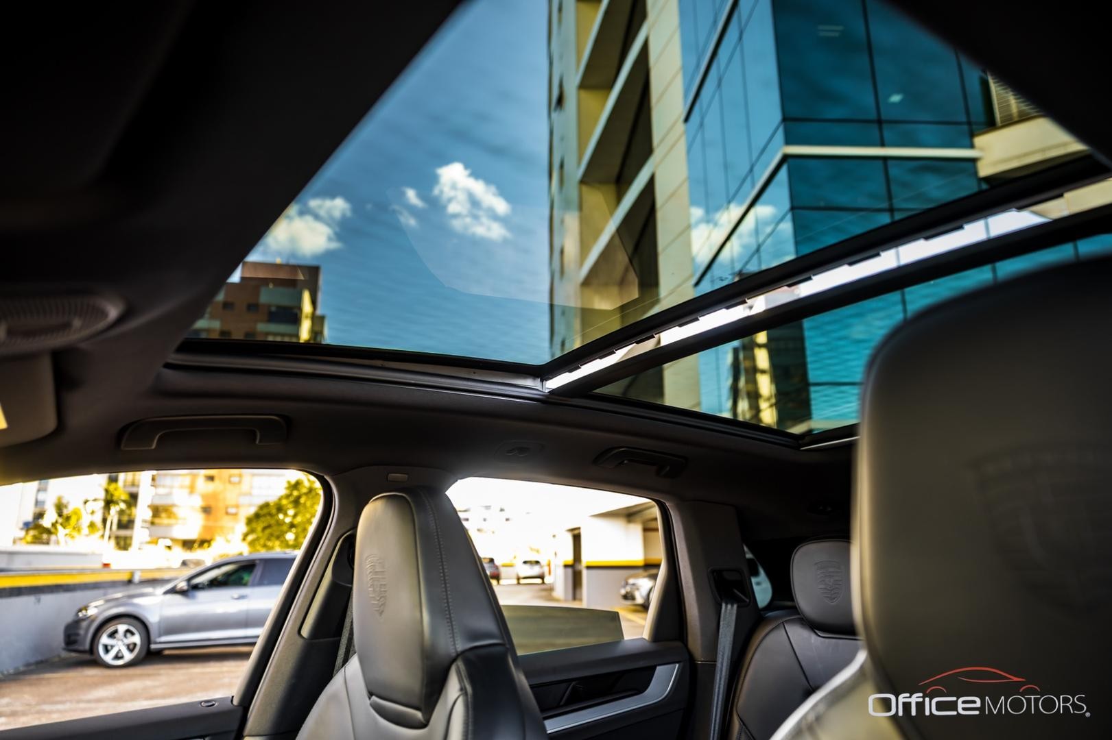 Porsche cayenne phev